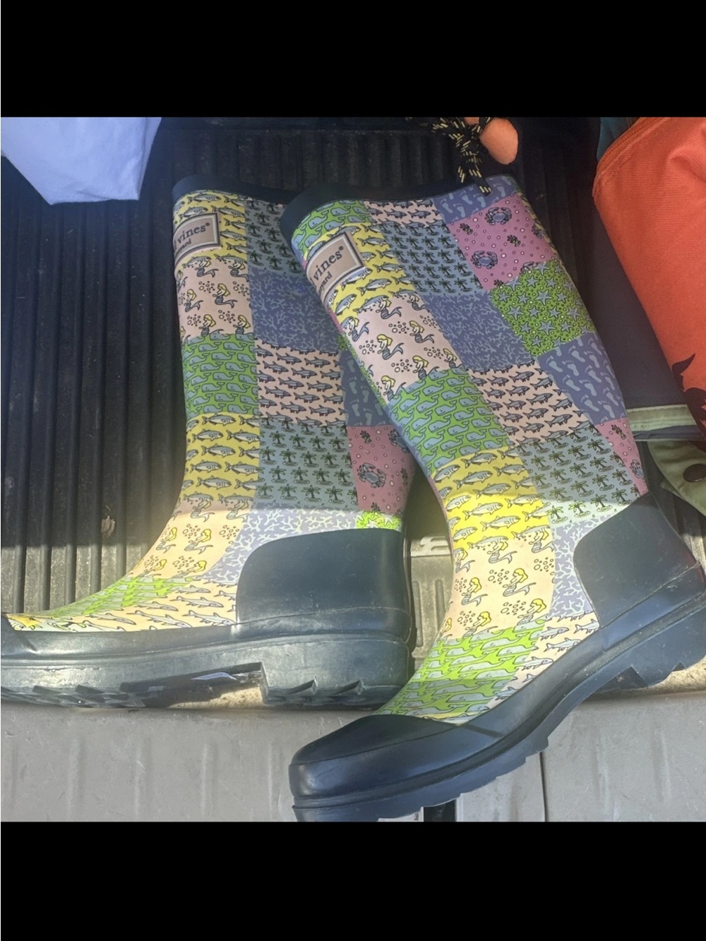 Vineyard Vines Pastel Patchwork Mermaid Pattern Boots
